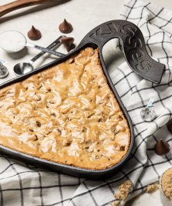 HERSHEY'S KISSES Seasoned Cast Iron KISSES Skillet